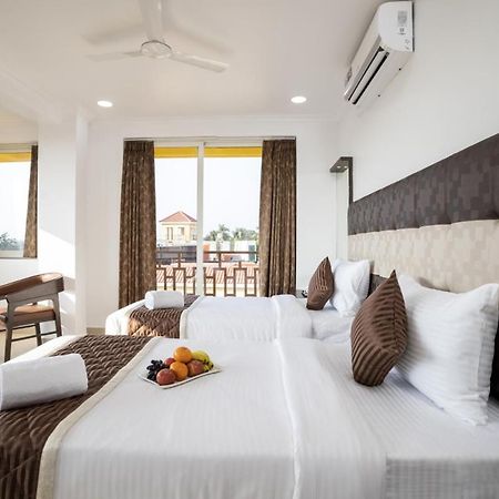 Sairaj Beach Resort Calangute Eksteriør billede